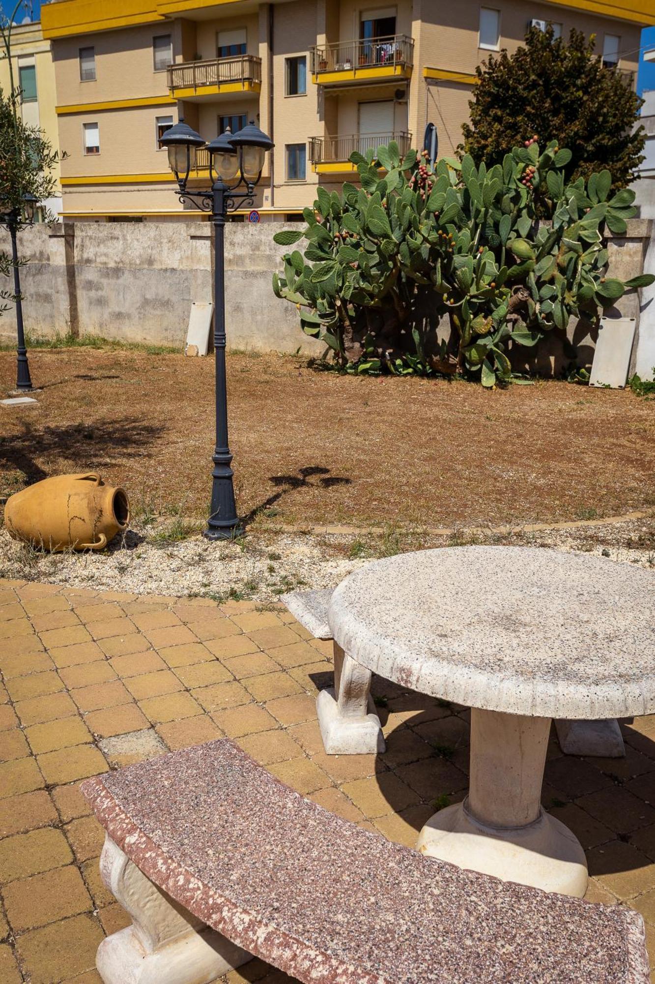 Affittacamere Giardino Delle Zie-Vicino Ospedale Cardinale Panico Tricase Exteriér fotografie
